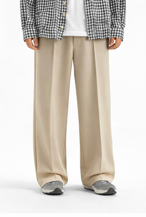 Pleated Relaxed Beige Trouser